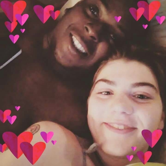 Meet your Posher, Amber - Picture 1 of 1